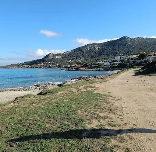 8 Personnes Entre L'ile Rousse Et Calvi Avec Piscine. Lumio (Corsica)