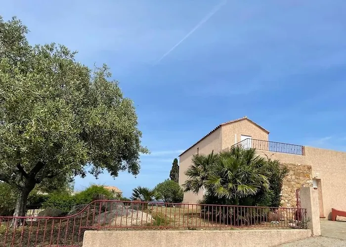 Vila 8 Personnes Entre L'ile Rousse Et Calvi Avec Piscine. Lumio (Corsica)