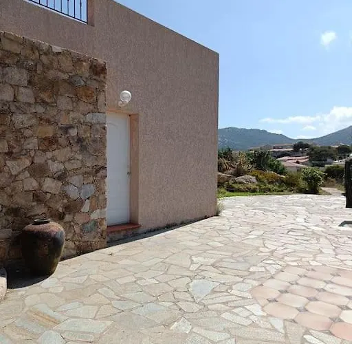 Vila 8 Personnes Entre L'ile Rousse Et Calvi Avec Piscine.