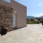 ヴィラ 8 Personnes Entre L'ile Rousse Et Calvi Avec Piscine.