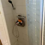 8 Personnes Entre L'ile Rousse Et Calvi Avec Piscine. *