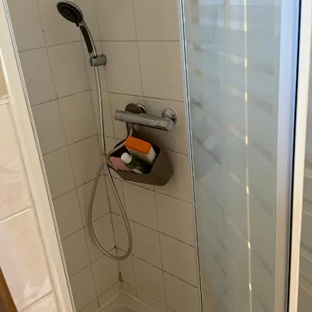 8 Personnes Entre L'ile Rousse Et Calvi Avec Piscine. *