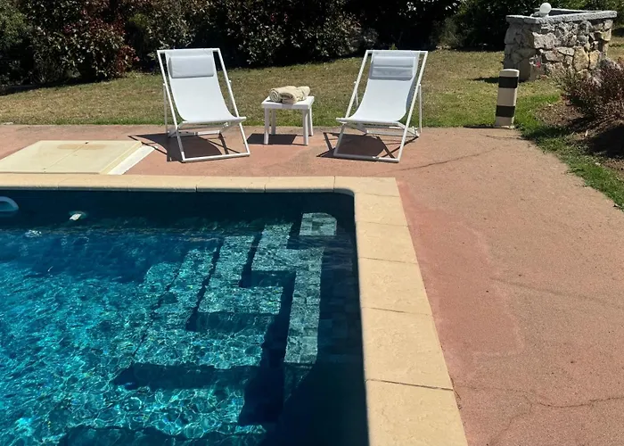 Villa 8 Personnes Entre L'ile Rousse Et Calvi Avec Piscine. Lumio (Corsica)