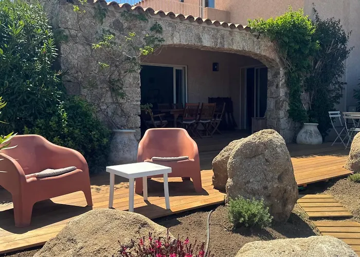 8 Personnes Entre L'ile Rousse Et Calvi Avec Piscine. * Lumio (Corsica)